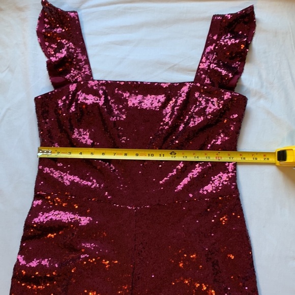 NWT Gal Meets Glam Casey sequin Jumpsuit 14 - Picture 4 of 12
